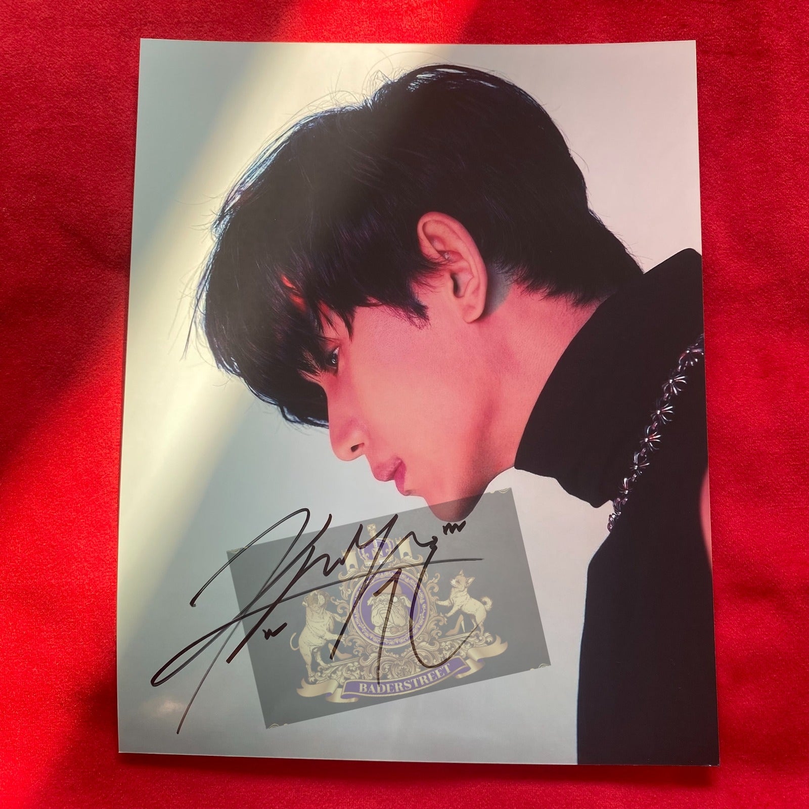 Kim Soo Hyun 10-Inch Autograph – Limited Edition Signed Photo Collectible RARE