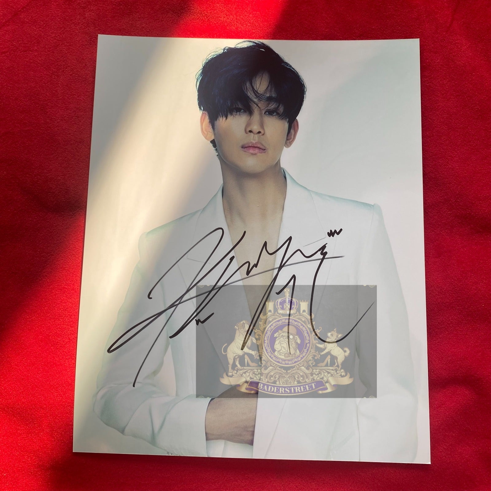 Kim Soo Hyun 10-Inch Autograph – Limited Edition Signed Photo Collectible