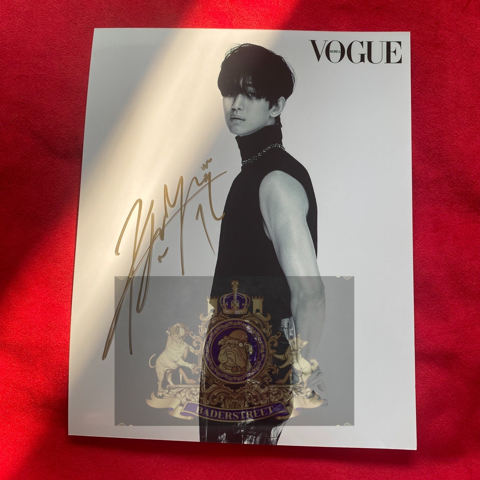 Kim Soo Hyun 10-Inch Autograph – Limited Edition Signed Photo Collectible