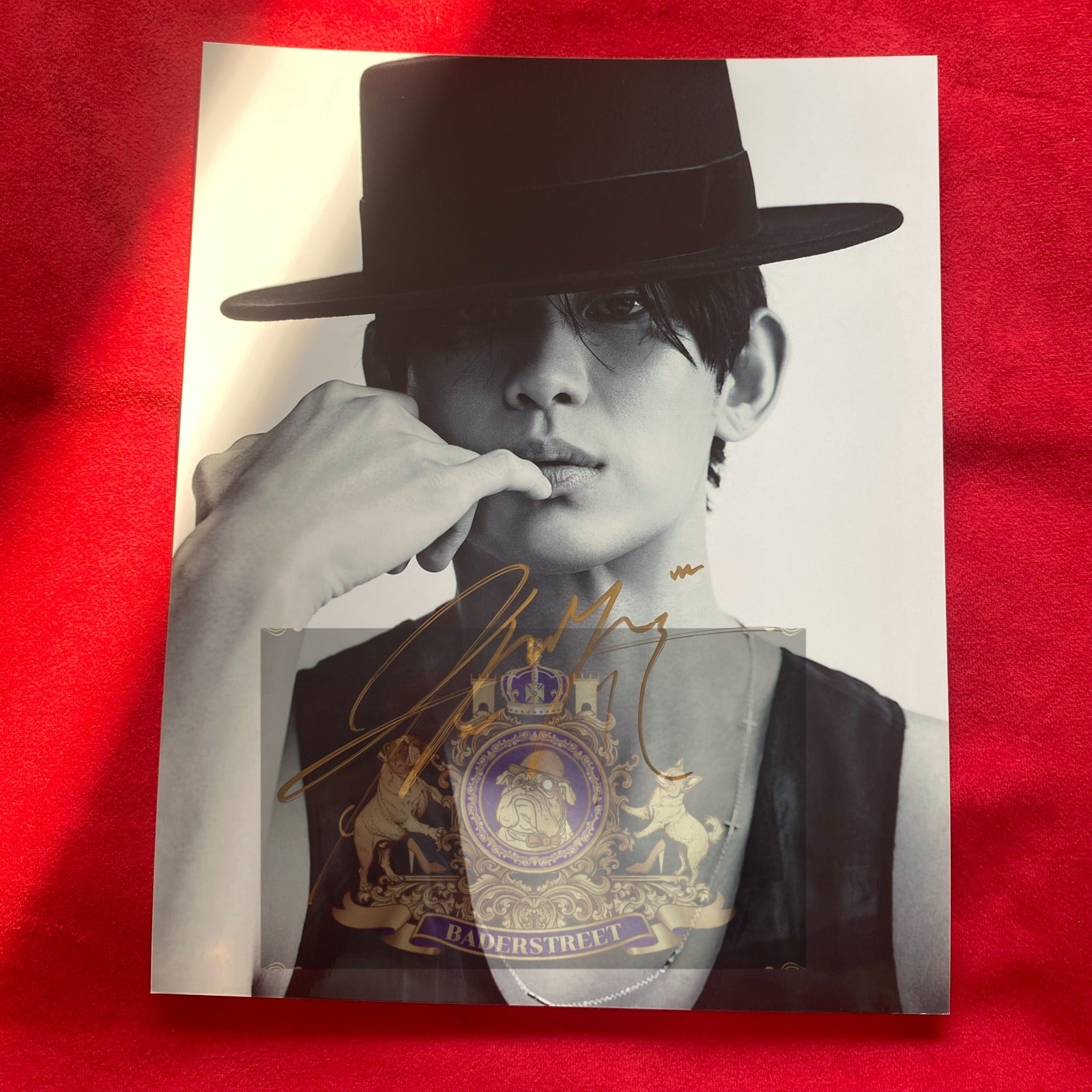 Kim Soo Hyun 10-Inch Autograph – VOGUE SHOOTING Limited Edition Signed Photo Collectible RARE