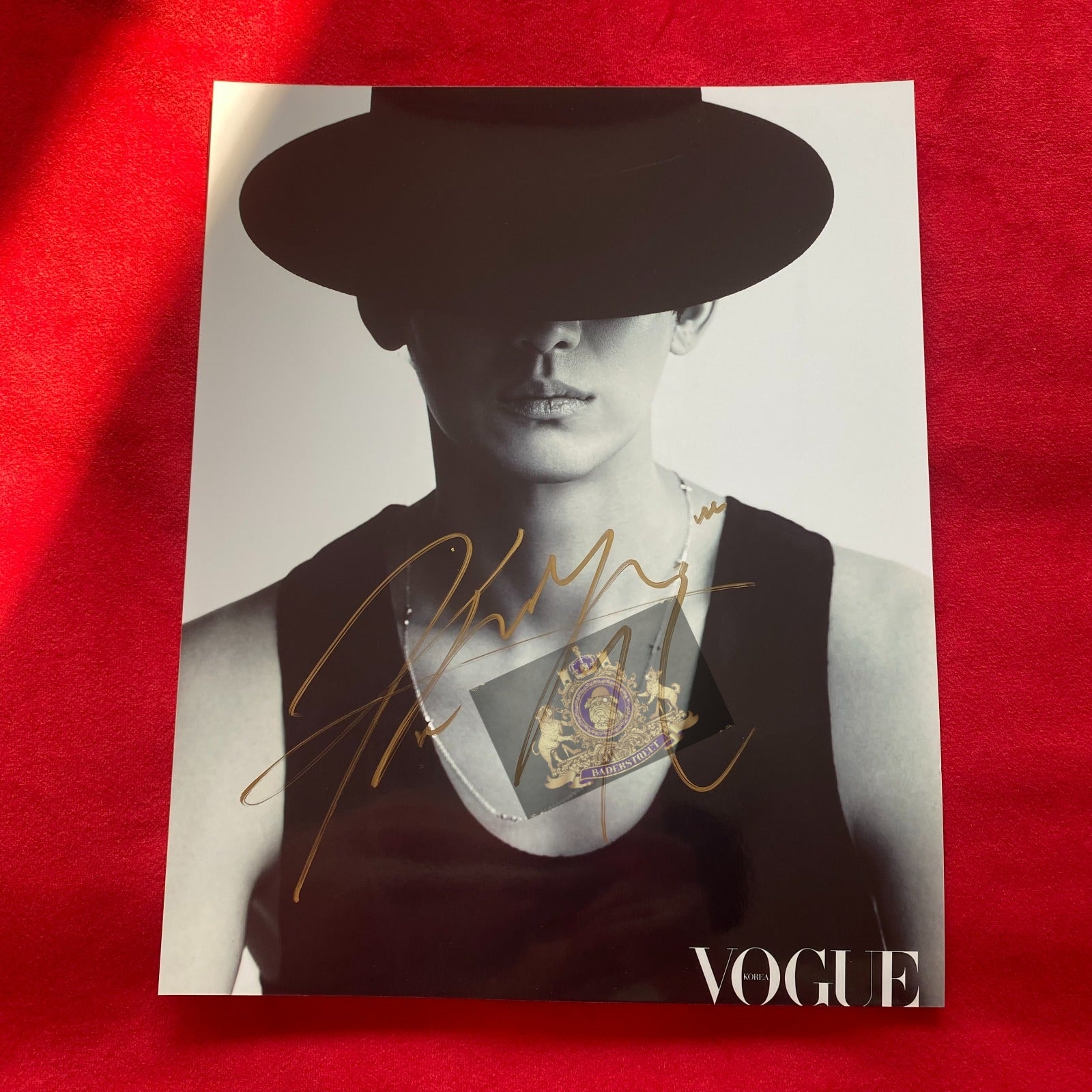 ⭐ Kim Soo Hyun 10-Inch Autograph – Limited Edition Signed Photo Collectible RARE!