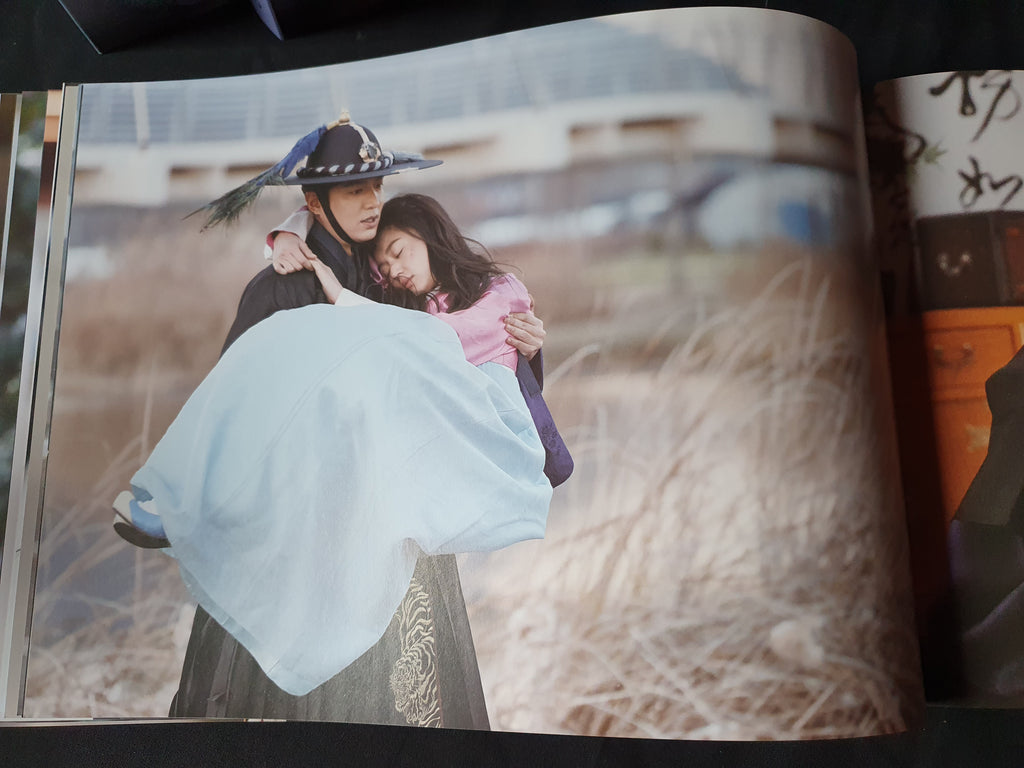 The Legend of the Blue Sea – Special Limited Edition Director's Cut Korean Drama DVD Set | Region Code: 3 No Subtitled (Includes Photocards, Photobook & English Subtitled DVD) | Starring Jun Ji Hyun & Lee Min Ho