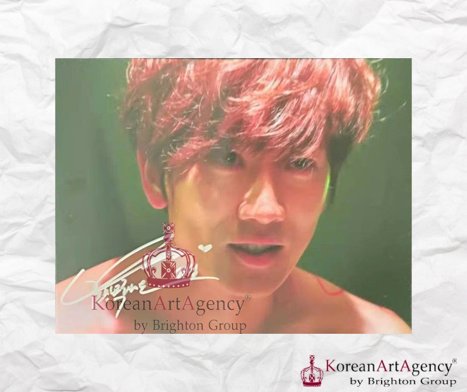 Ji Sung Autograph – Film & Merchandise