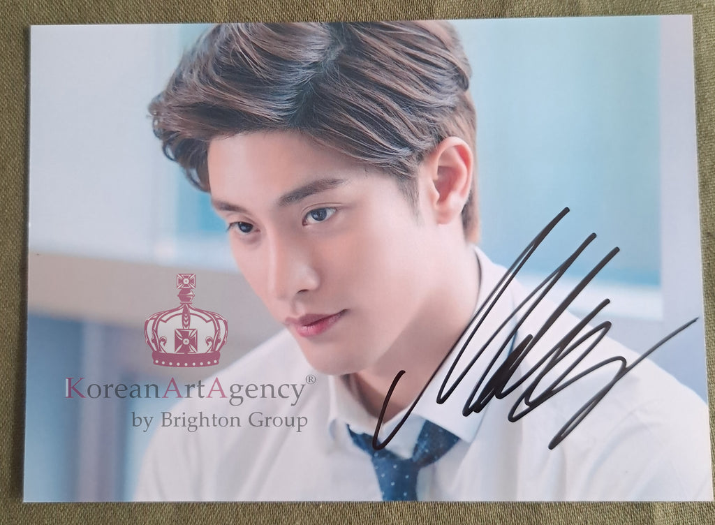 Sung Hoon Autograph – Film & Merchandise