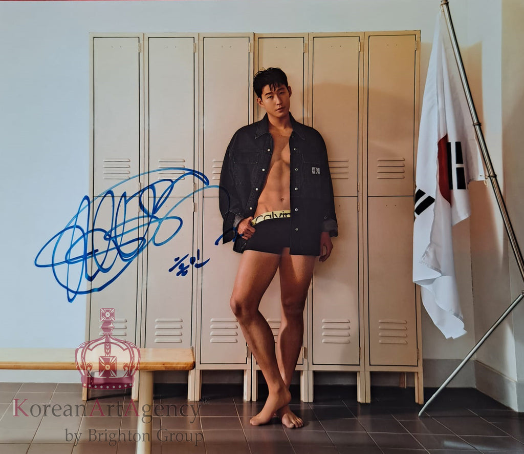 FOOTBALL TREASURE 10 INCH Son Heung Min Calvin Klein Autograph – Autographs
