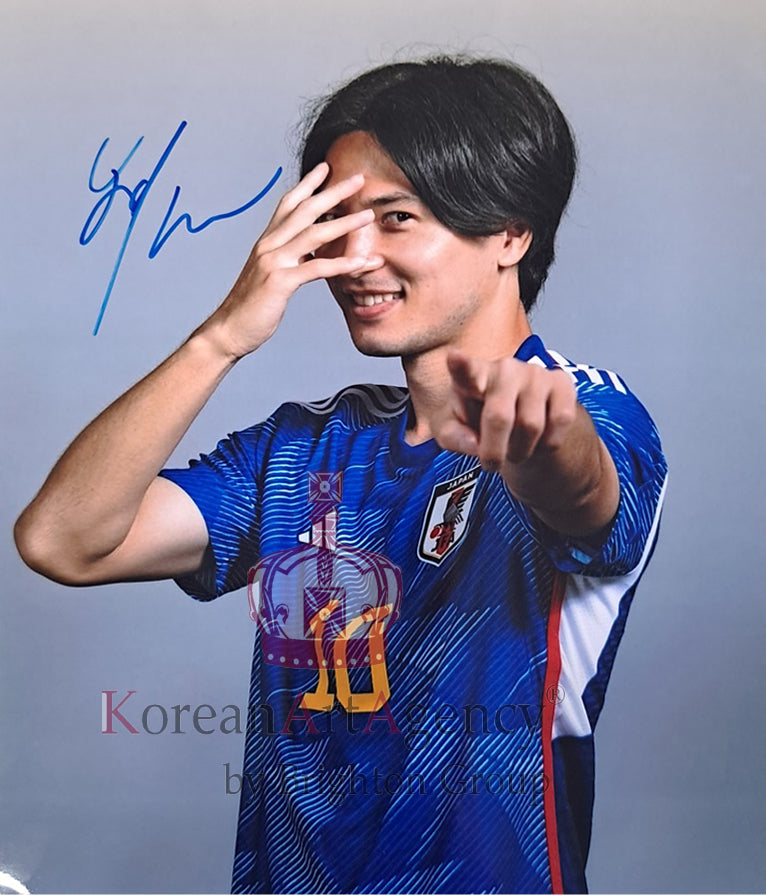 FOOTBALL TREASURE 10 INCH Japan - Takumi Minamino Autograph – Autographs