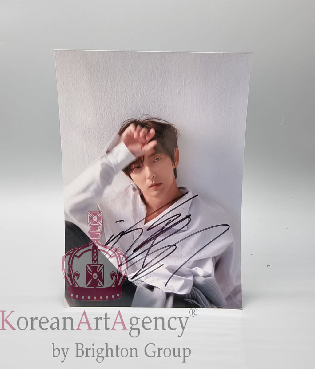 Lee Joon Gi 13x18cm Autograph – Autographs
