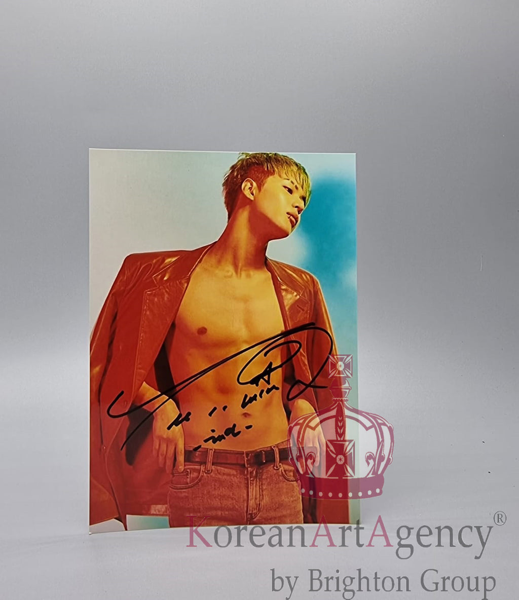 SHINEE Taemin 13x18cm Autograph – Autographs