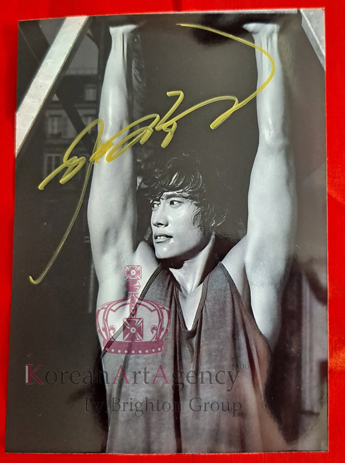 Lee Byun Hun Limited Rare Collection of Photo Exhibition in Japan by Photographer Karl Lagerfeld Autographed by LBH – Film &…