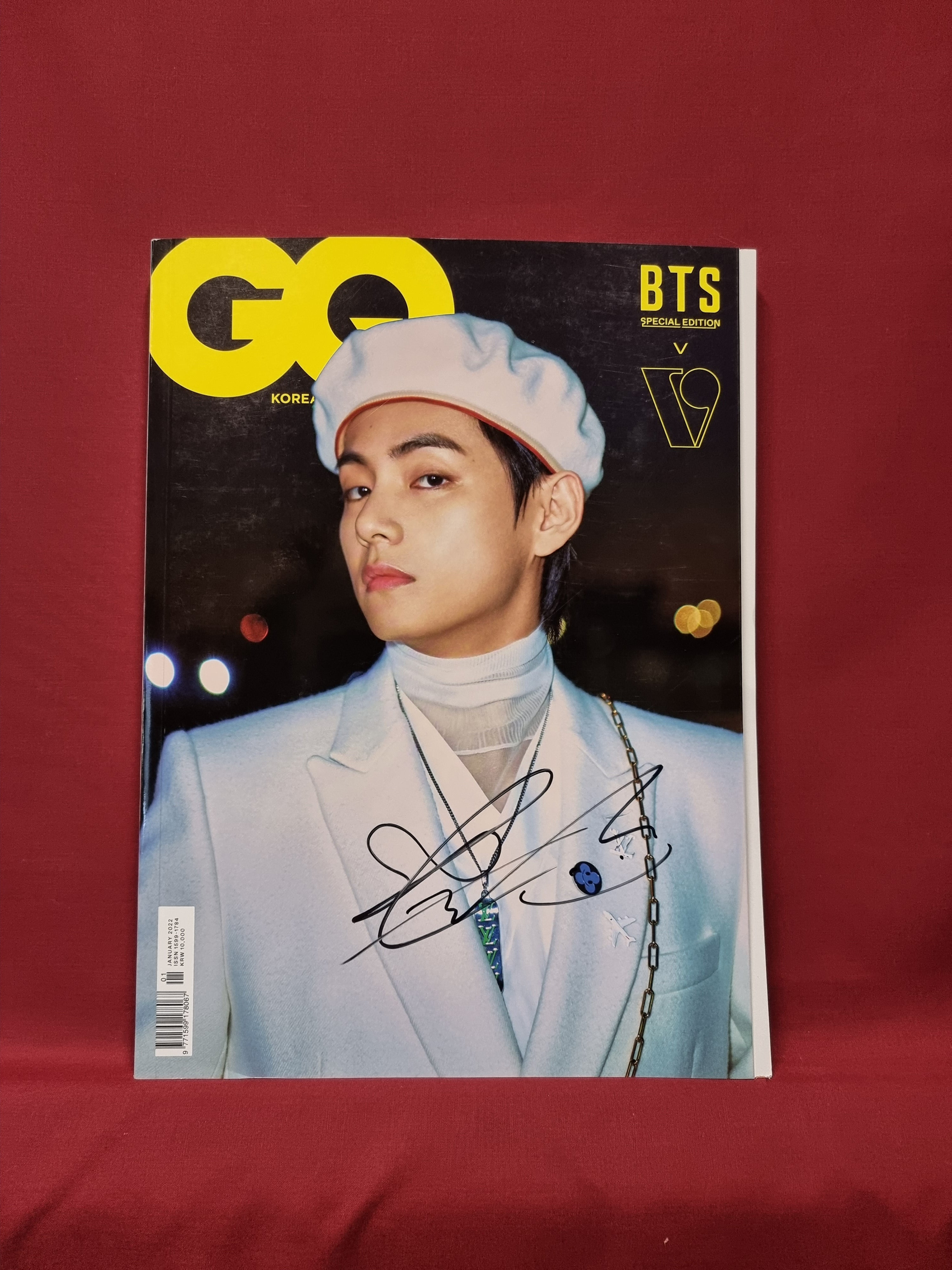 GQ VOGUE BTS Cover Special Edition Autographed JIN, V, J-HOPE, JIMIN, RM, JUNGKOOK, JIN